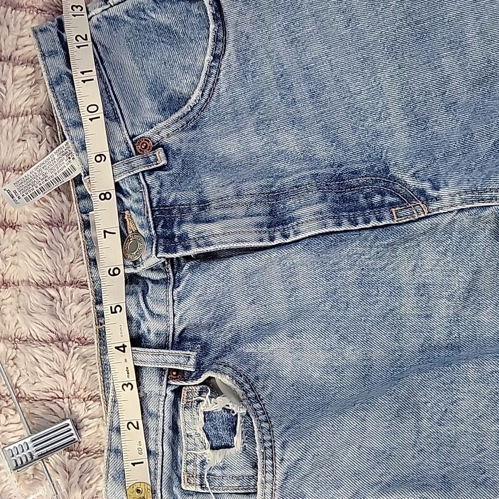 NWT Zara High Rise Wide Leg Ripped Jeans Light Wash Raw Hem 100% Cotton Size 4 - Picture 10 of 12